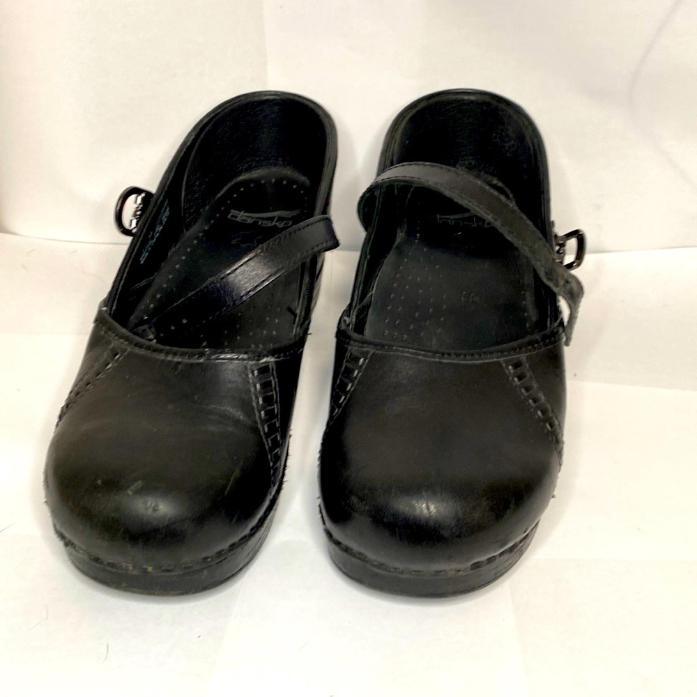 Black leather dansko size 39 Mary Jane clogs
